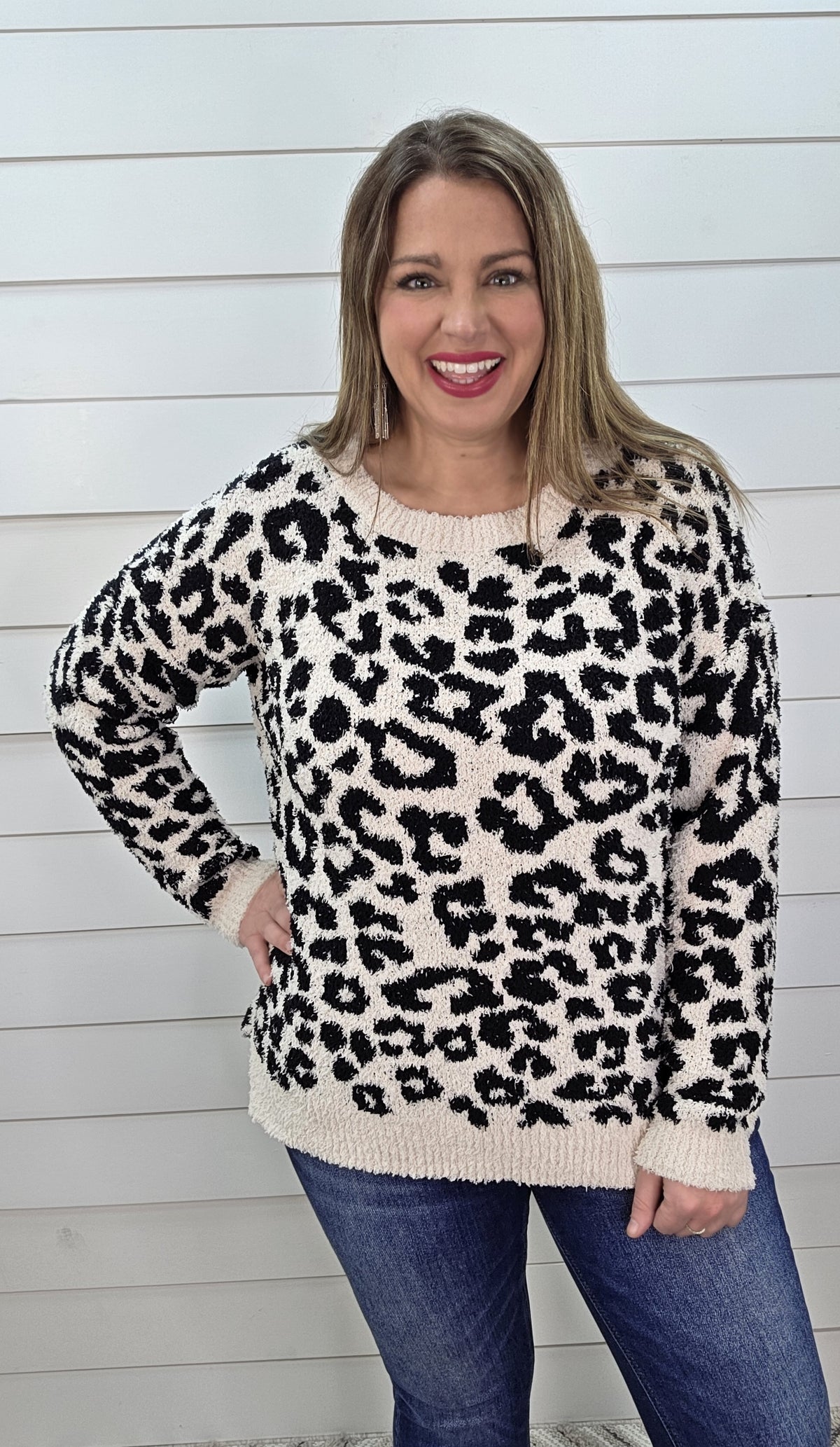 BLACK/CREAM FUZZY SOFT ANIMAL PRINT PULLOVER SWEATER