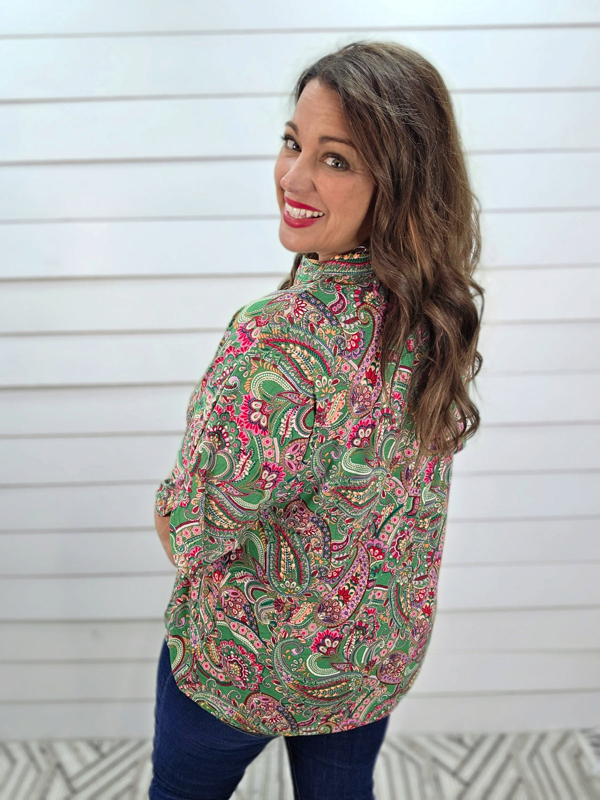 DEAR SCARLETT BREEZE SPLIT SLEEVE TOP - KELLY GREEN/PINK FLORAL PRINT