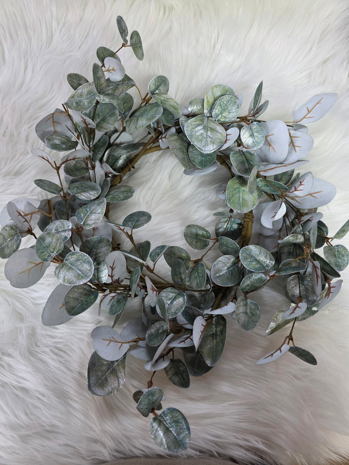 grhse - SILVER SHIMMER 7"  EUC CANDLE RING/WREATH