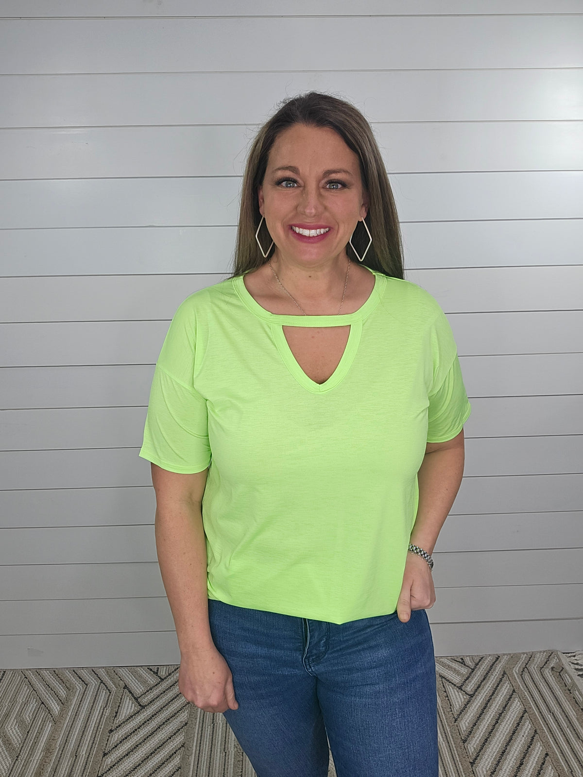 NEON LIME KEYHOLE TOP