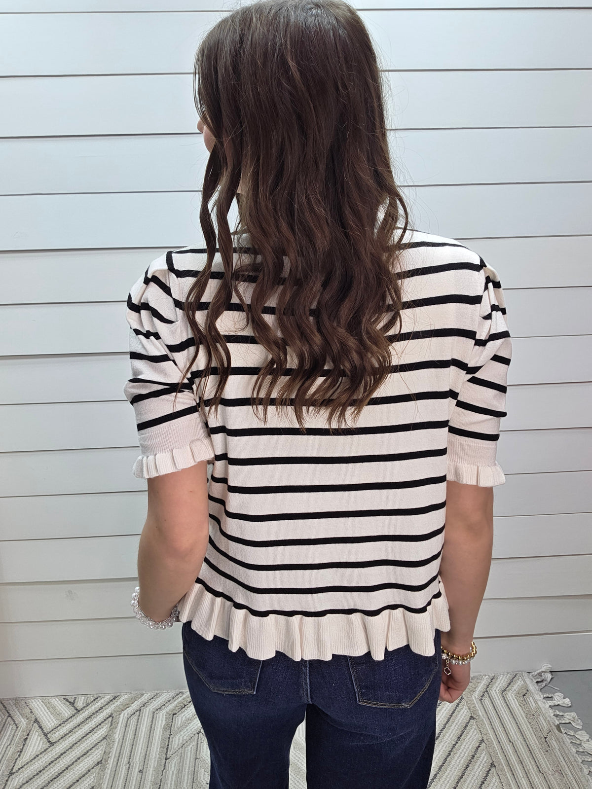 BEIGE STRIPED BUTTON DOWN SHORT SLEEVE SWEATER CARIGAN/TOP