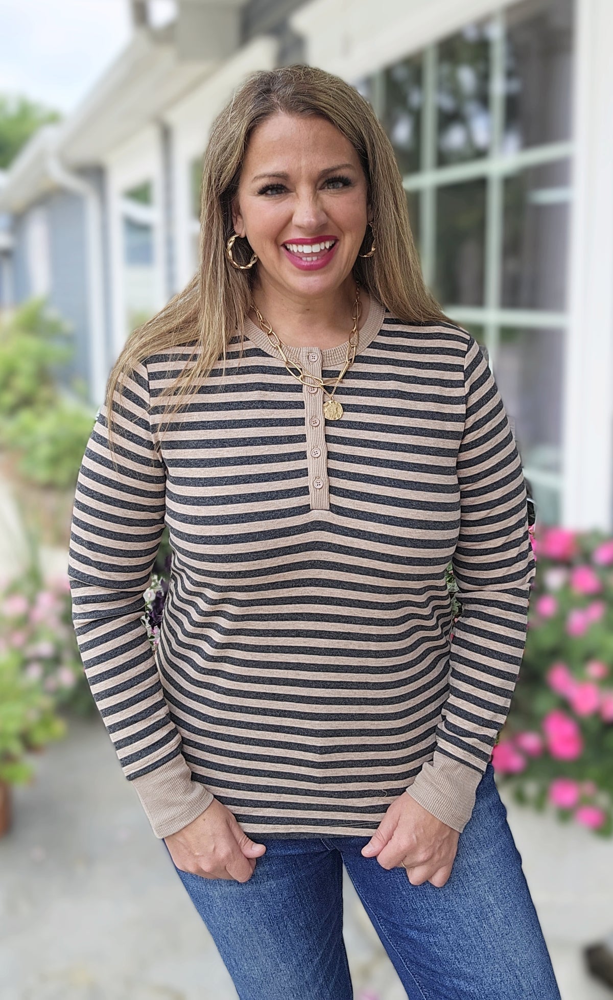 CHARCOAL/MOCHA STRIPED BUTTON HENLEY KNIT TOP