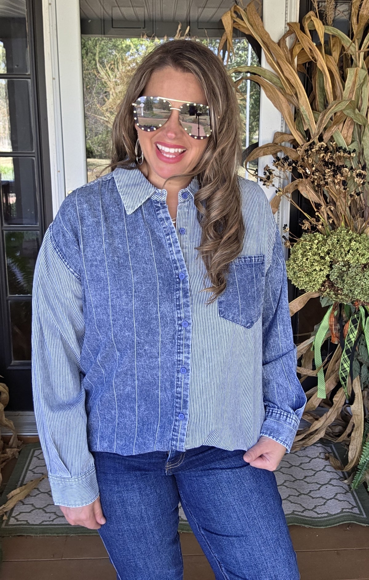 INDIGO STRIPED CONTRAST BUTTON DOWN TOP