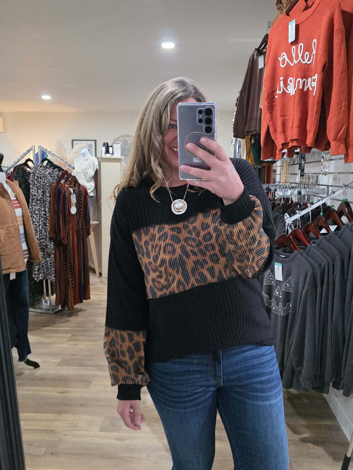 BLACK TEXTURED ANIMAL COLORBLOCK KNIT TOP