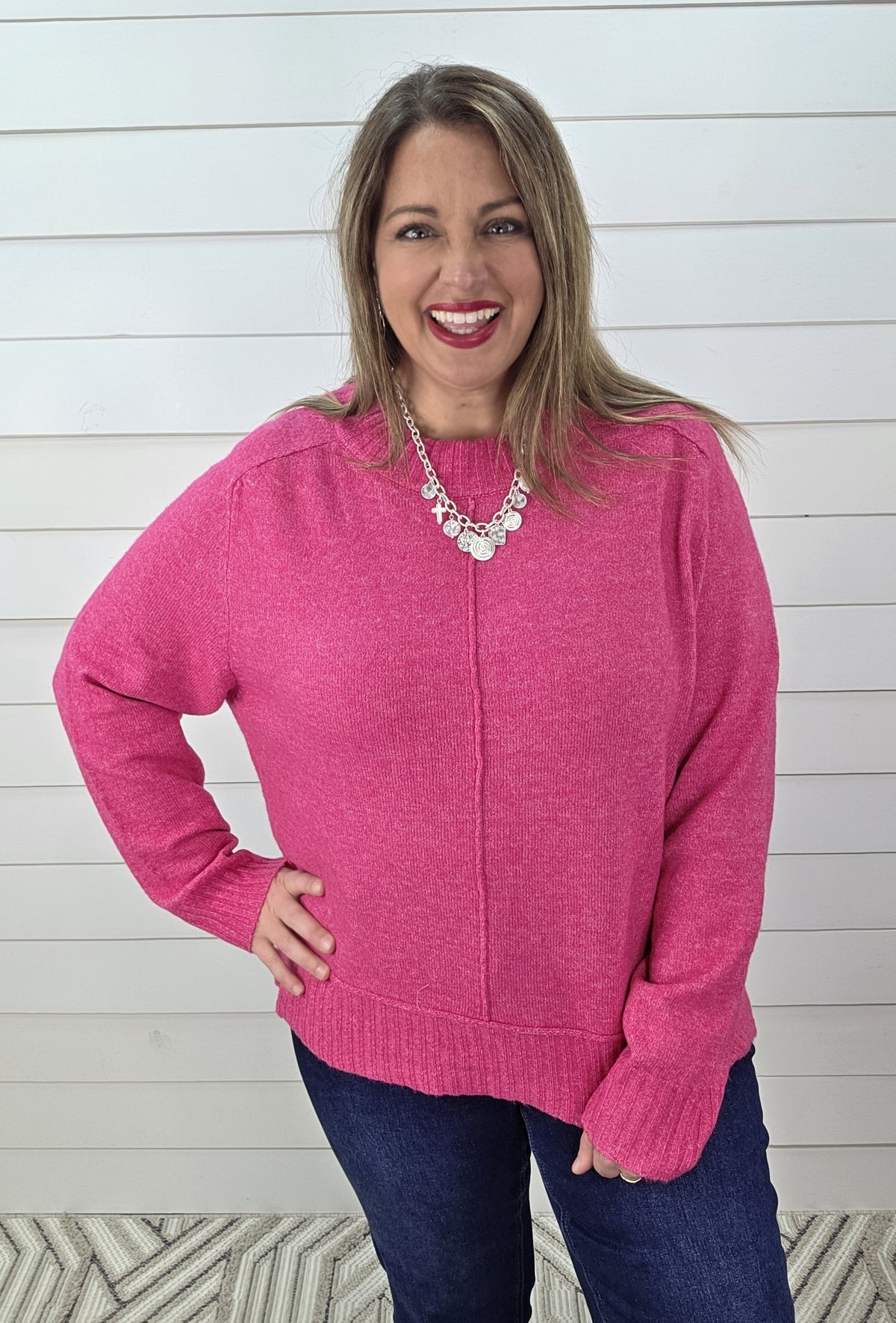 MAGENTA FRONT SEAM KNIT SWEATER