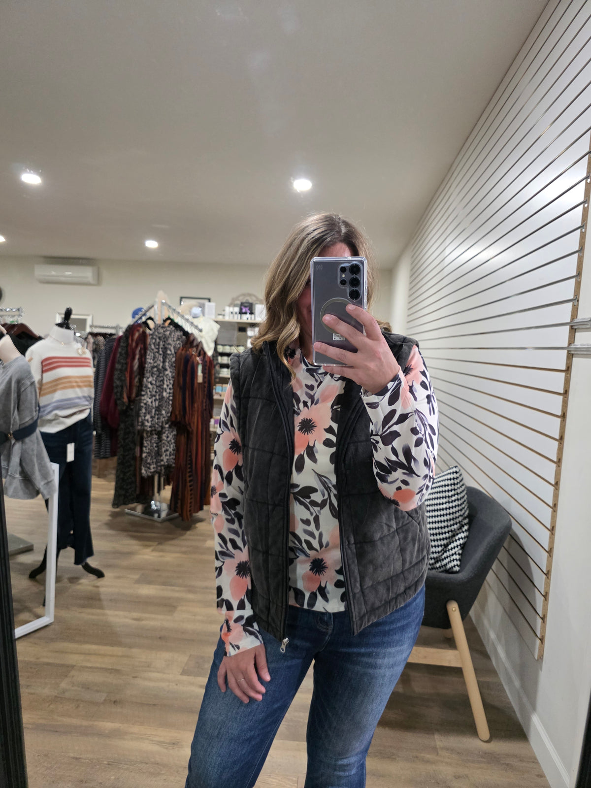 MINERAL WASH ULTRA SOFT QUILTED VEST - BLACK