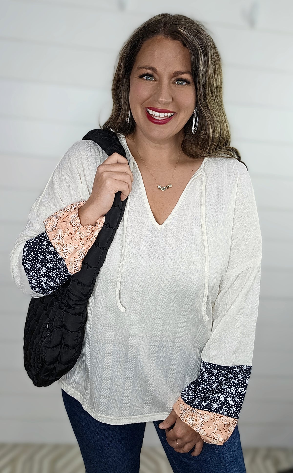 BEIGE TEXTURED TOP W/ CONTRAST SLEEVE