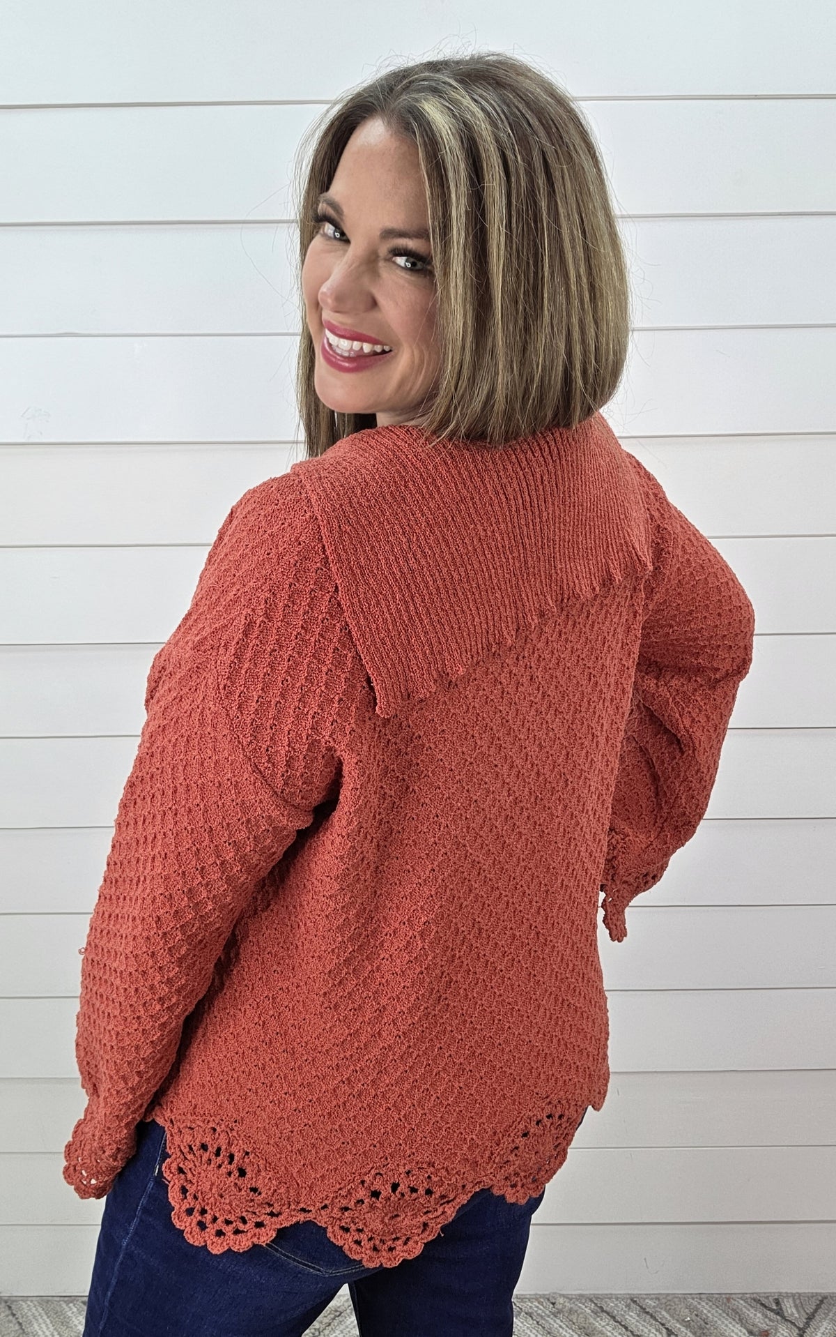 BOHO RED TEXTURED SCALLOPED TRIM PULLOVER SWEATER