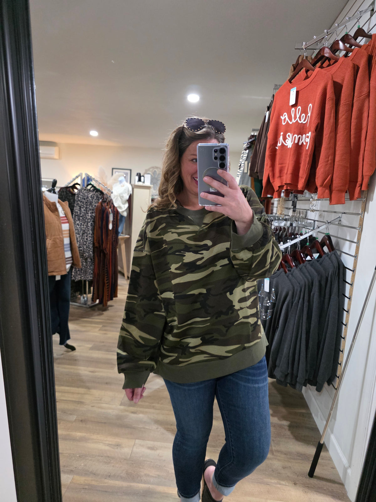 CAMO FRENCH TERRY PULLOVER TOP