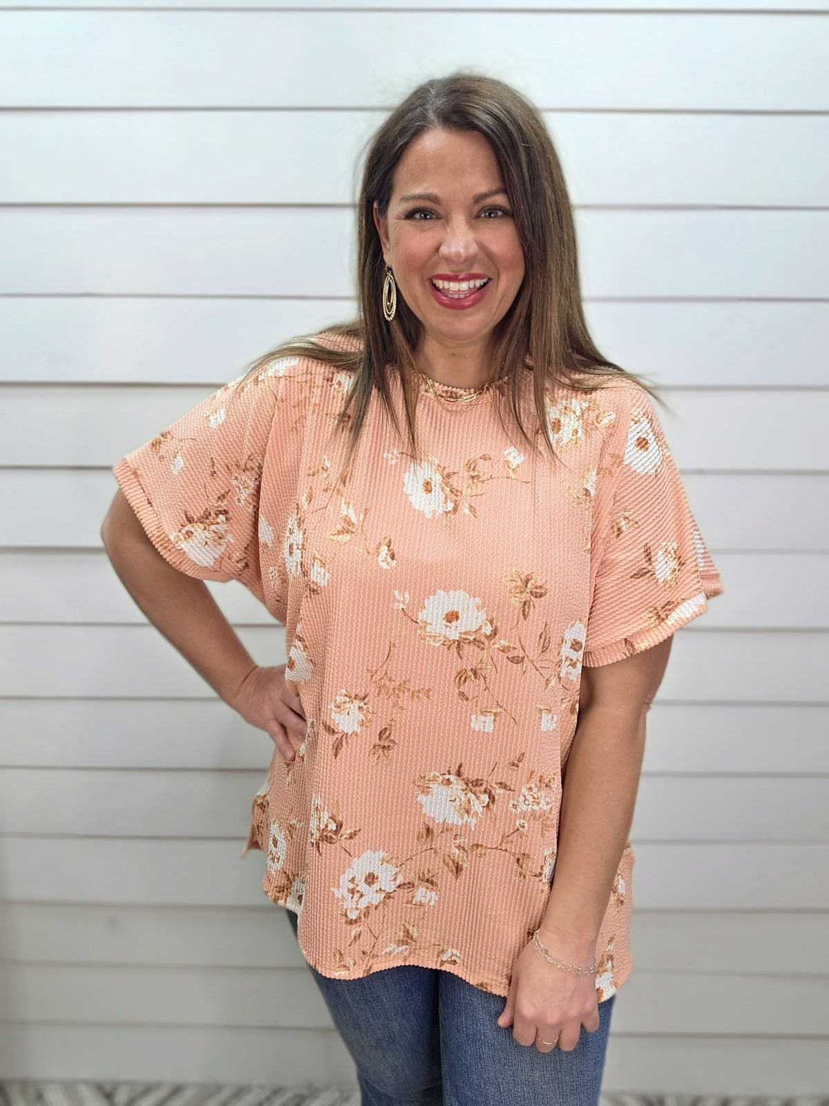 CORAL FLORAL LOOSE FIT RAISED RIBBED KNIT TOP