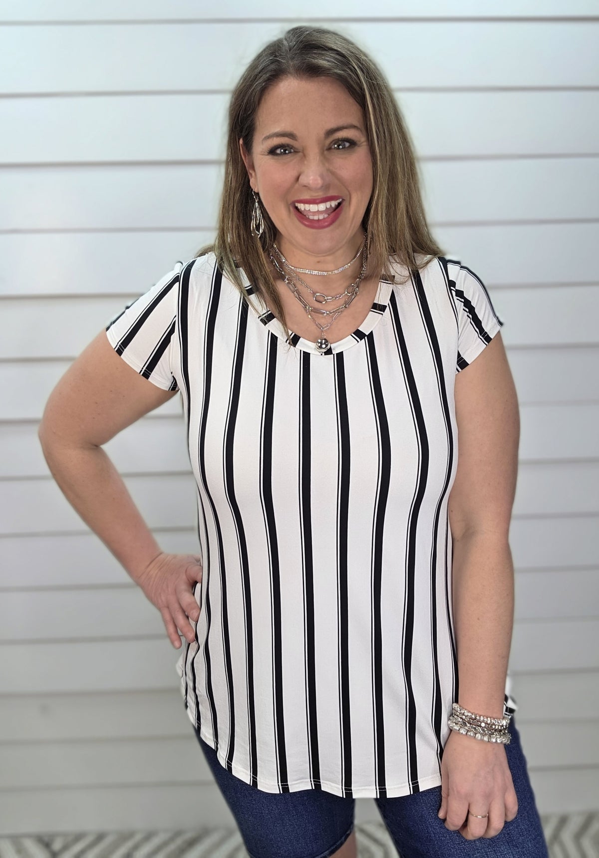 IVORY/BLACK VERTICAL STRIPED BUTTER SOFT KNIT TOP