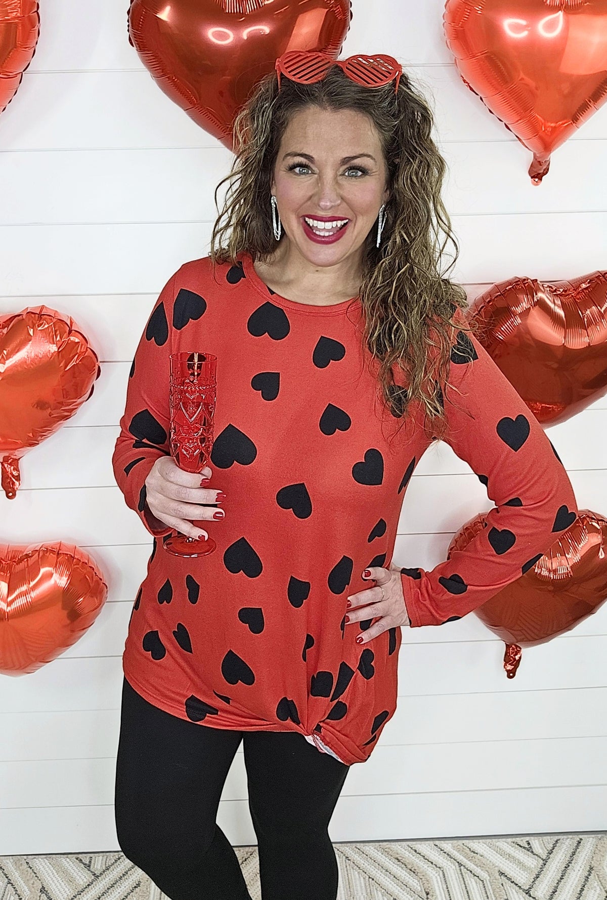 RED/BLACK HEART KNOT TOP