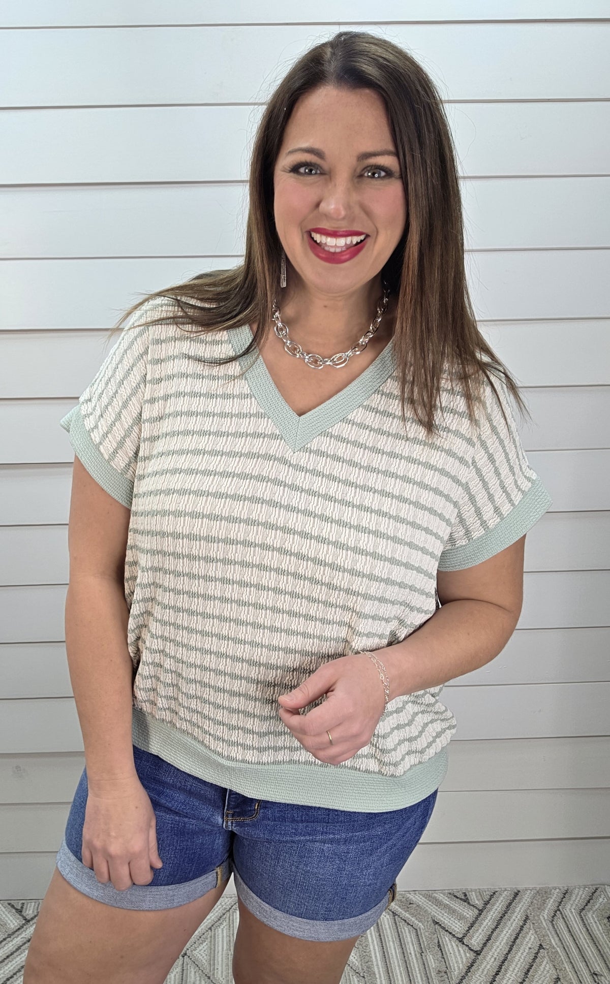 SAGE/OFF WHITE TEXTURED STRIPED V NECK KNIT TOP