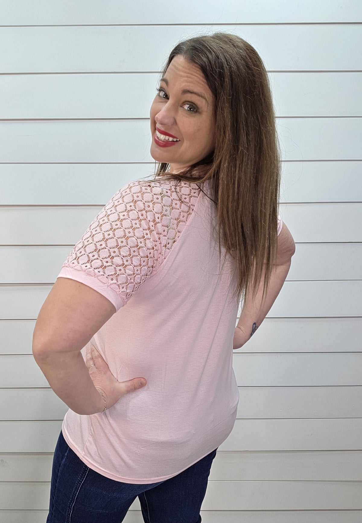 PINK SEAMED LACE SLEEVE KNIT TOP