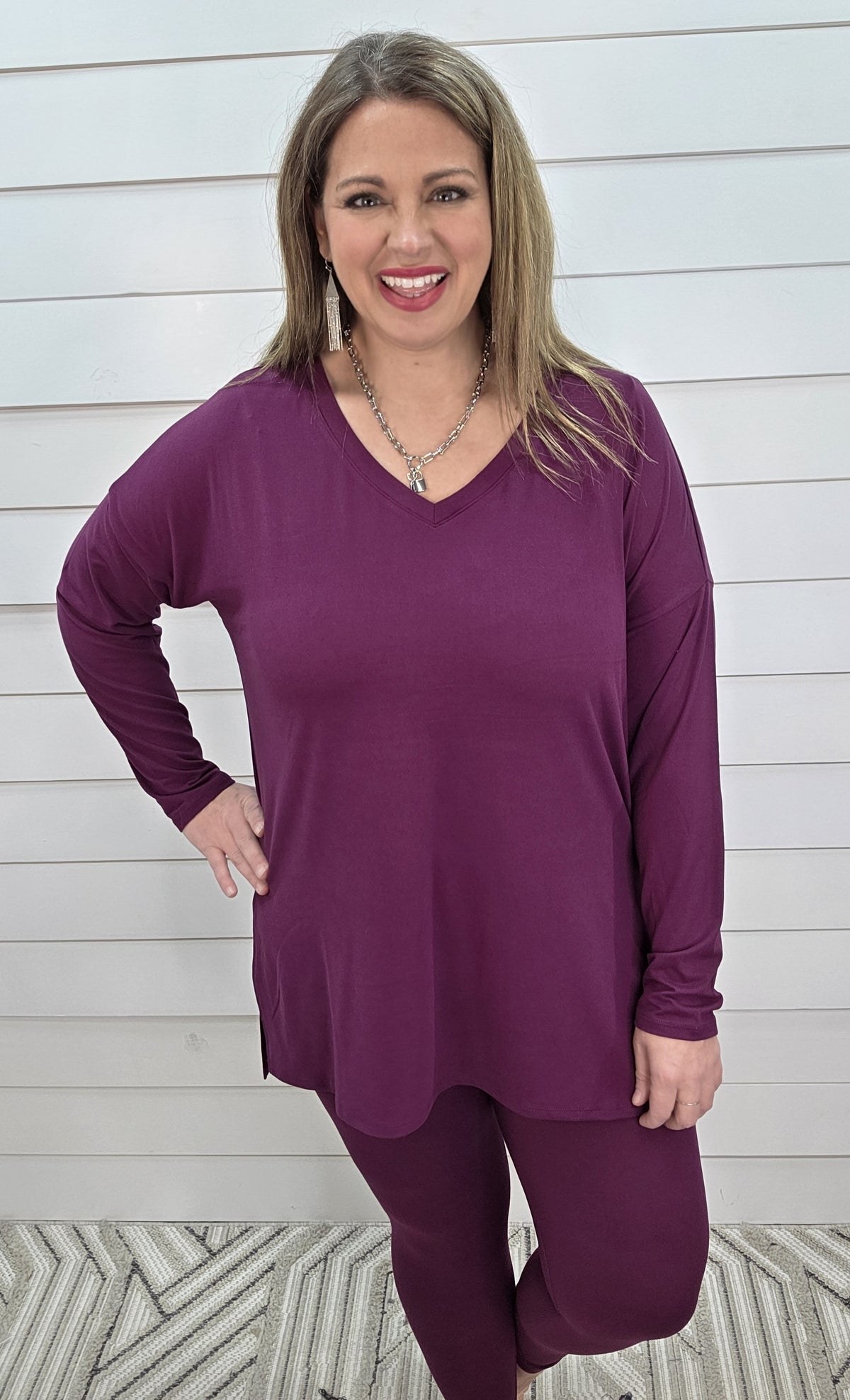 BUTTER LEGGINGS V NECK SET - PLUM