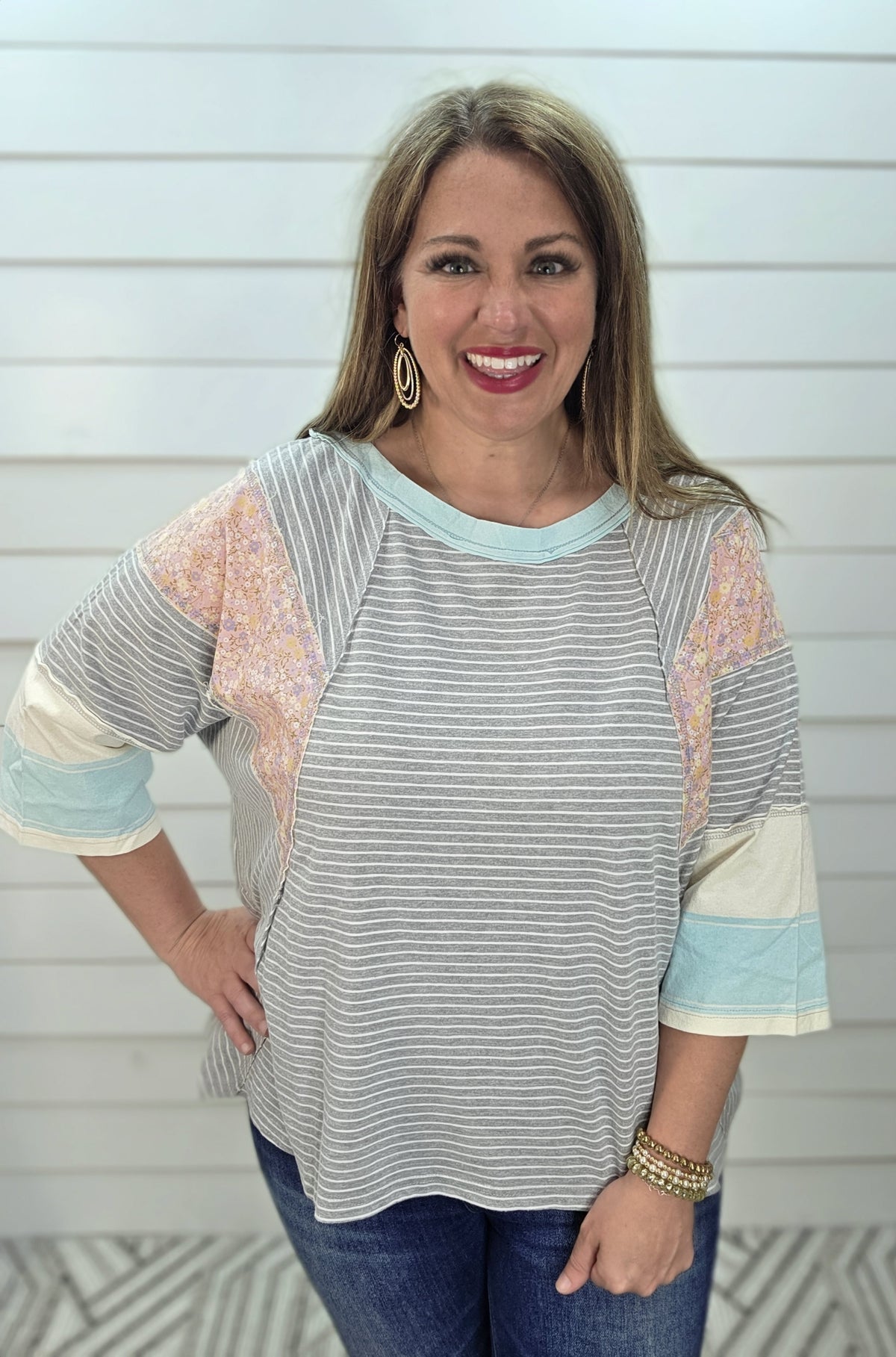 HEATHER GREY STRIPED FLORAL TRIM COLOR BLOCK SLEEVE