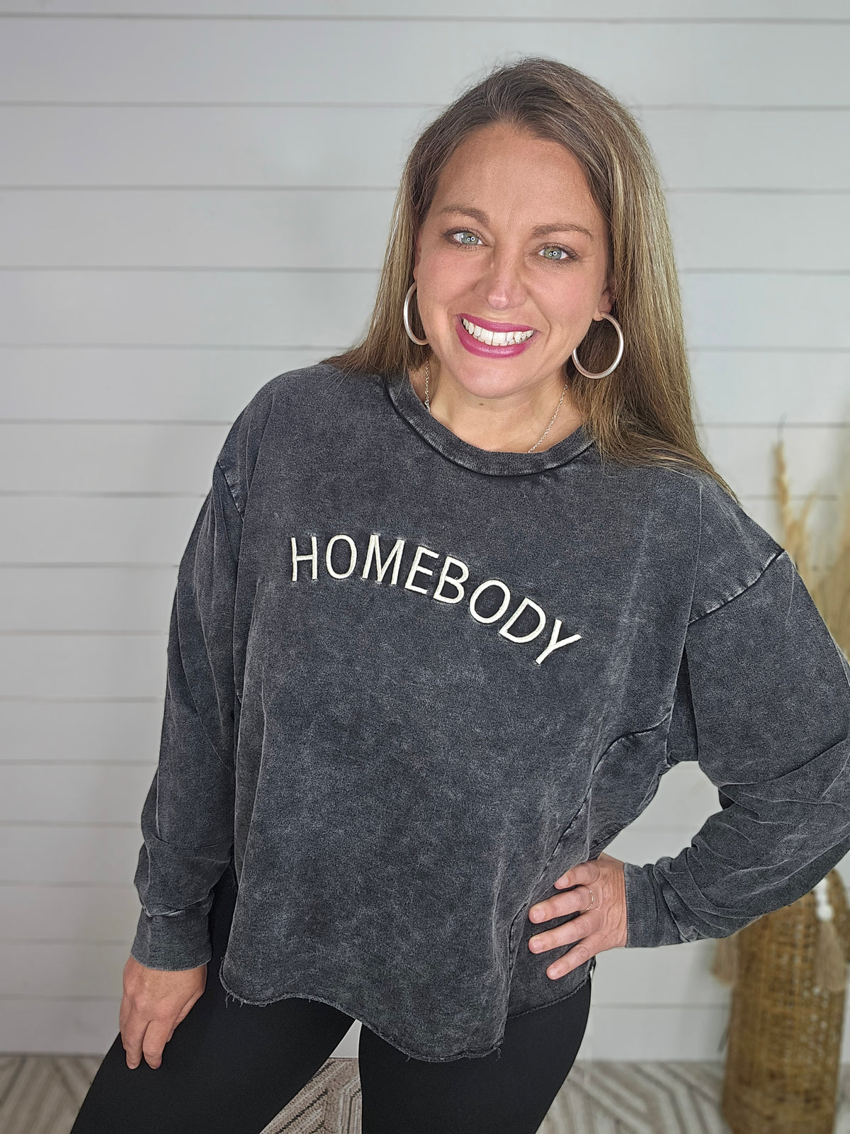 HOMEBODY BLACK VINTAGE WASH PULLOVER