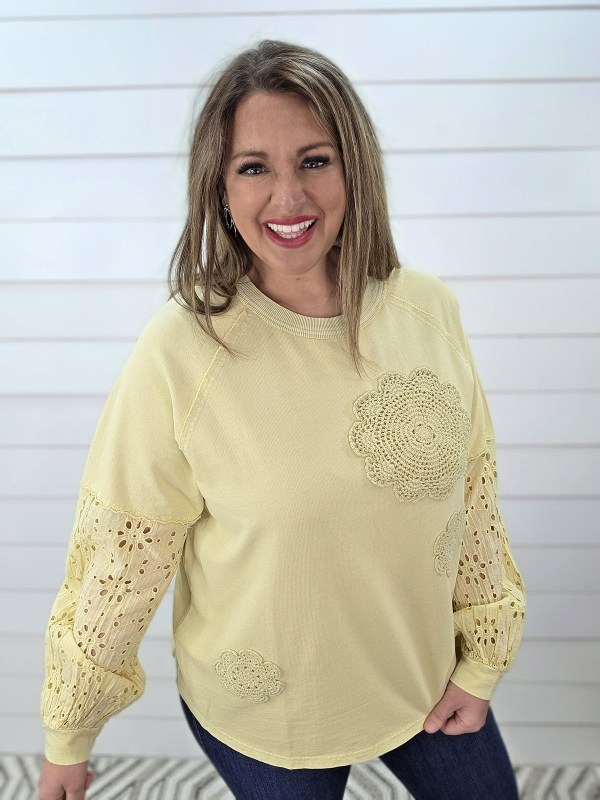 STRAW EYELET LACE CONTRAST KNIT OVERSIZED TOP