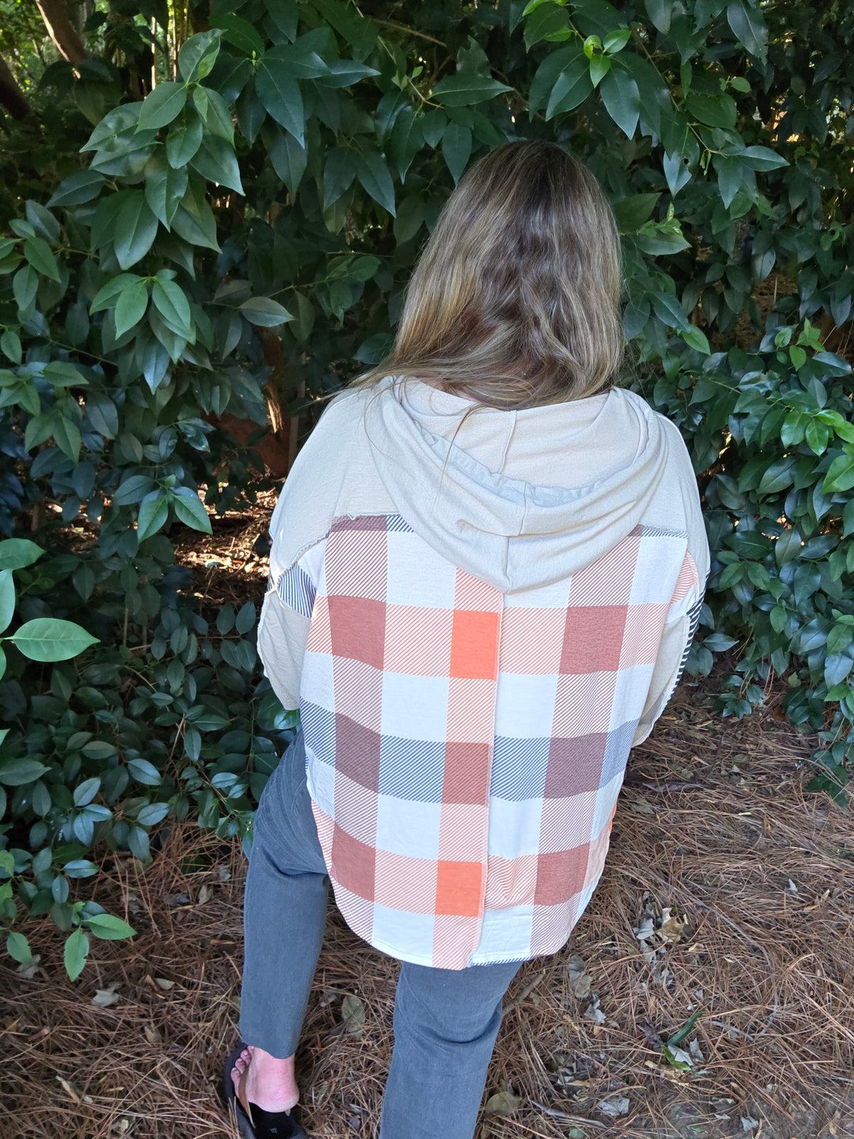 TAUPE/CHARCOAL PLAID CONTRAST LIGHT WEIGHT FRENCH TERRY HOODIE