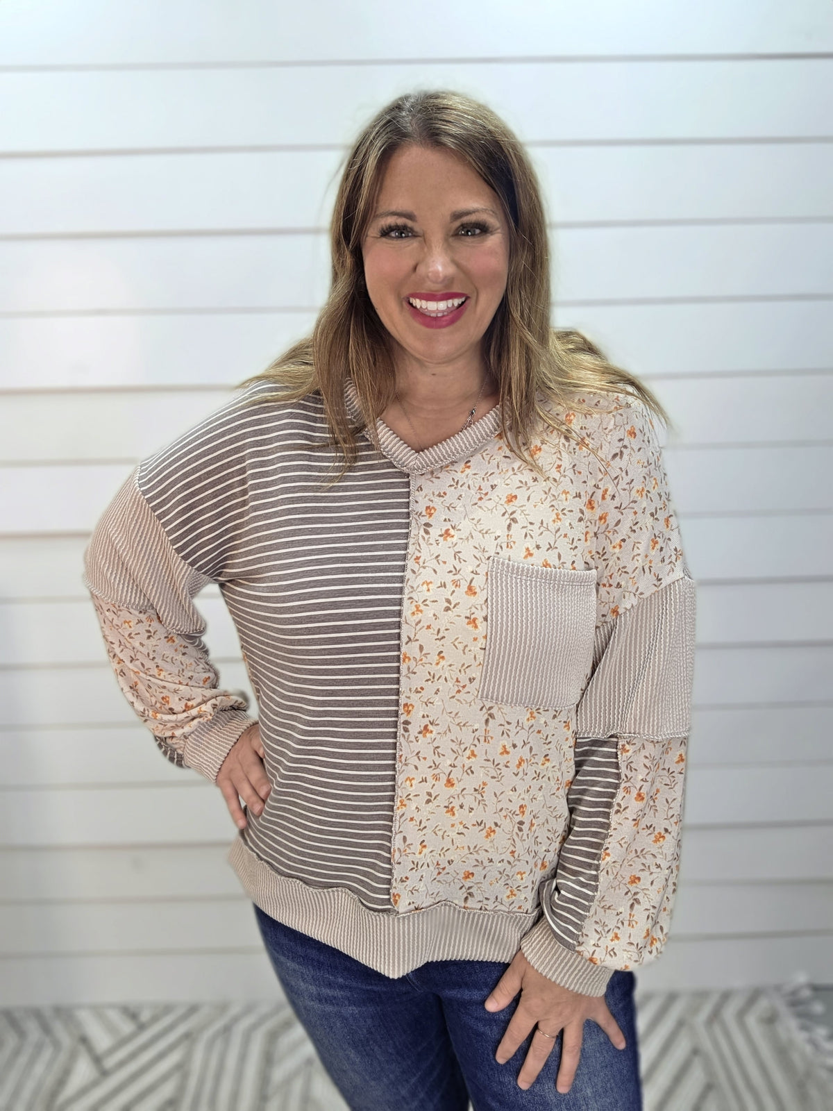 BROWN/TAUPE FORAL/STRIPED CONTRAST KNIT TOP