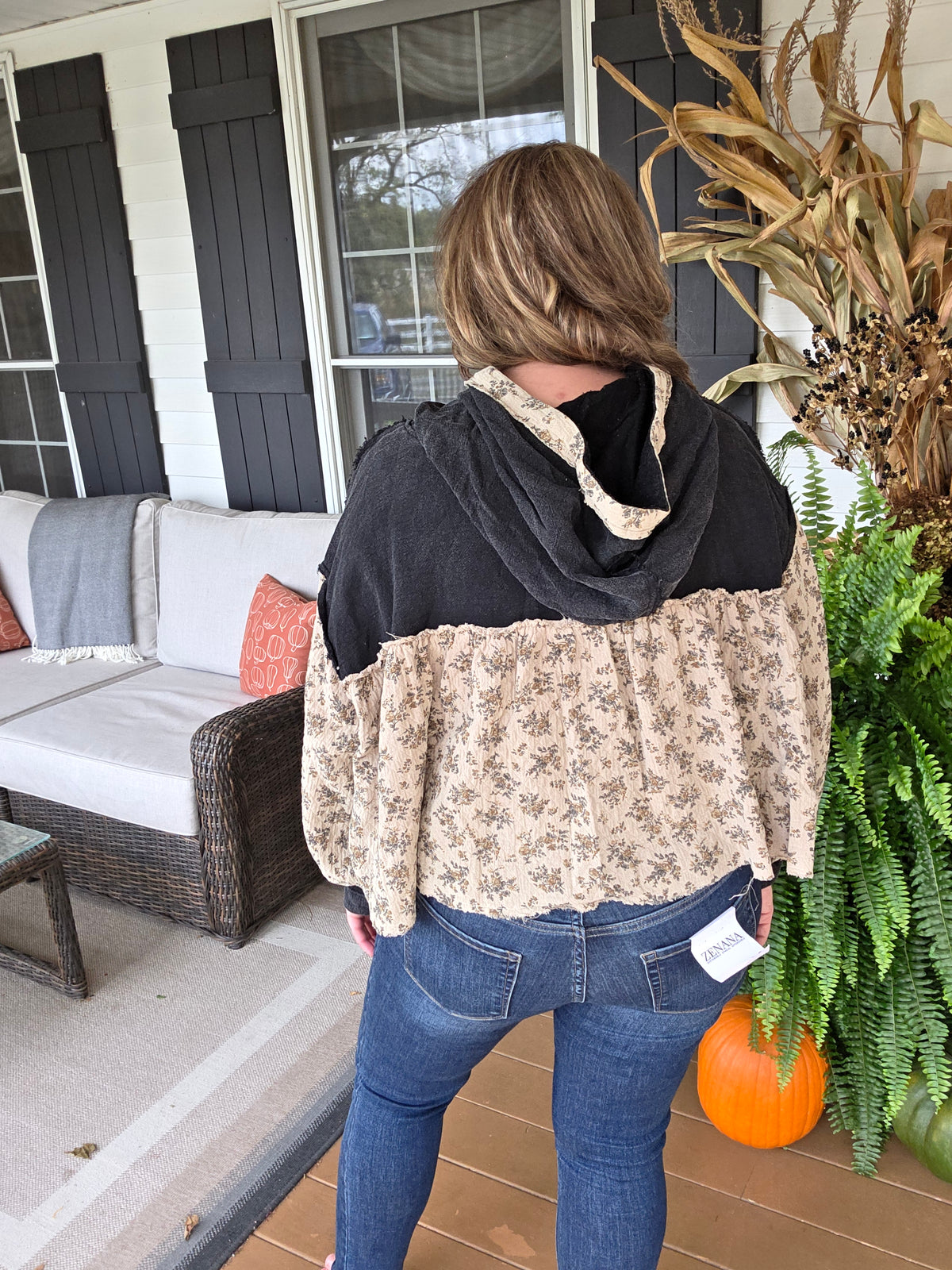 POL BLACK/MOCH FLORAL HOODED OVERSIZED TOP