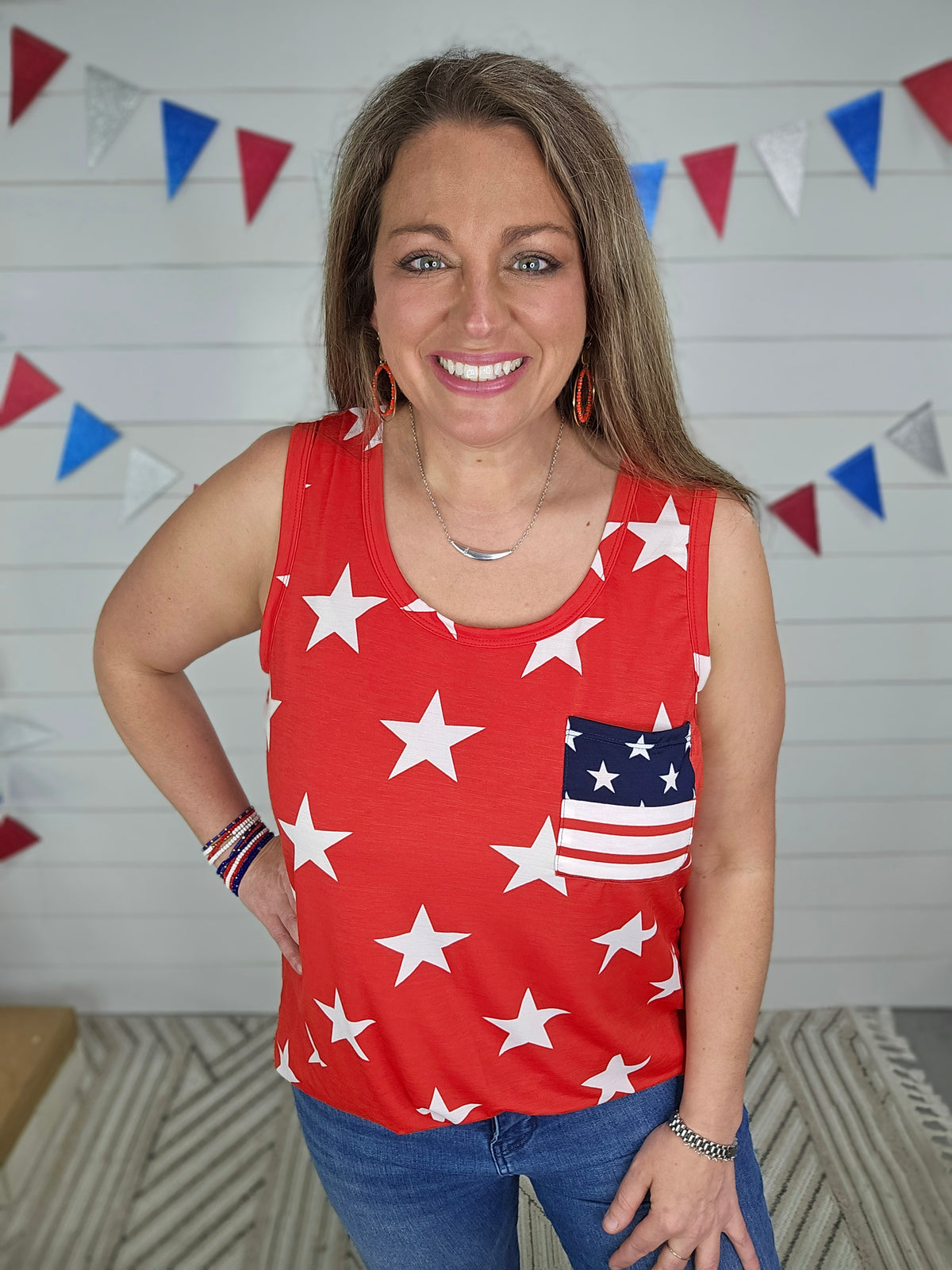 RED STAR TANK W/ FLAG POCKET