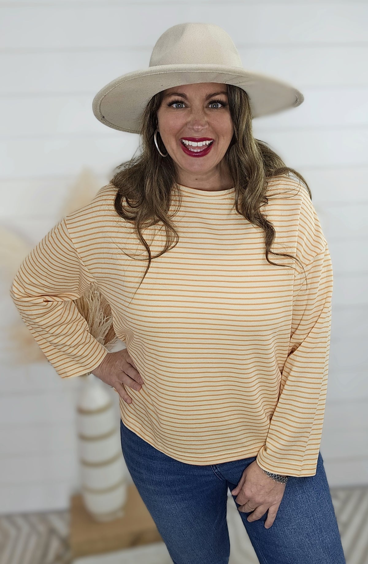 CREAM/ORANGE STRIPED KNIT LONG SLEEVE BOX TOP