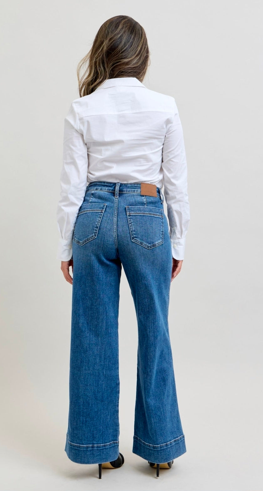 JUDY BLUE HIGH WAIST TUMMY CONTROL PETITE DOUBLE BUTTON FLARE JEANS