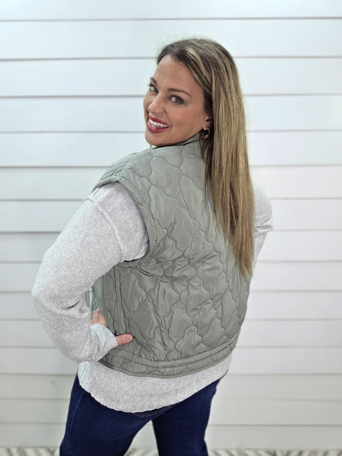 DUSTY SAGE QUILTED BOW TRIM VEST