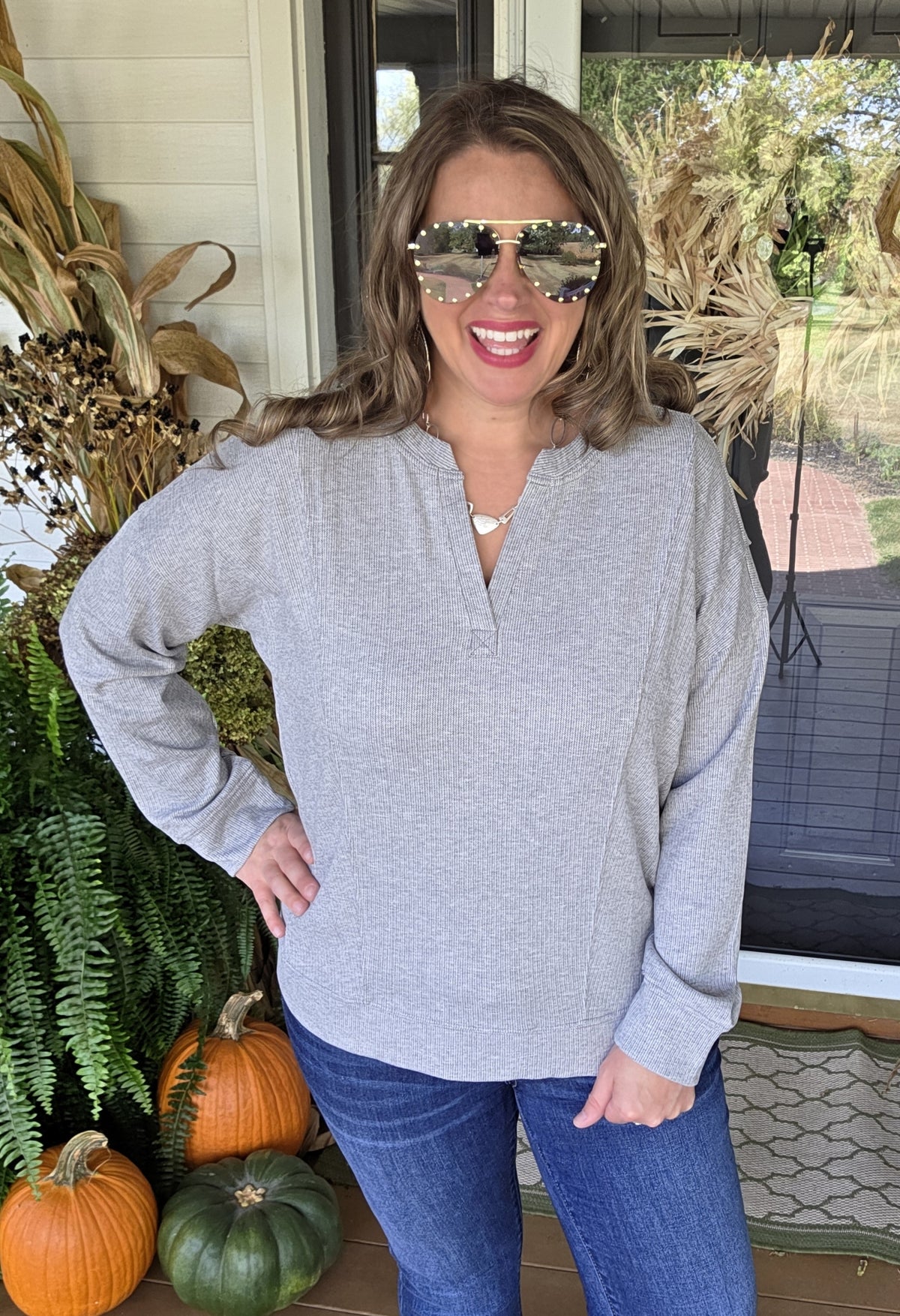 HEATHER GREY KNIT V NECK TOP