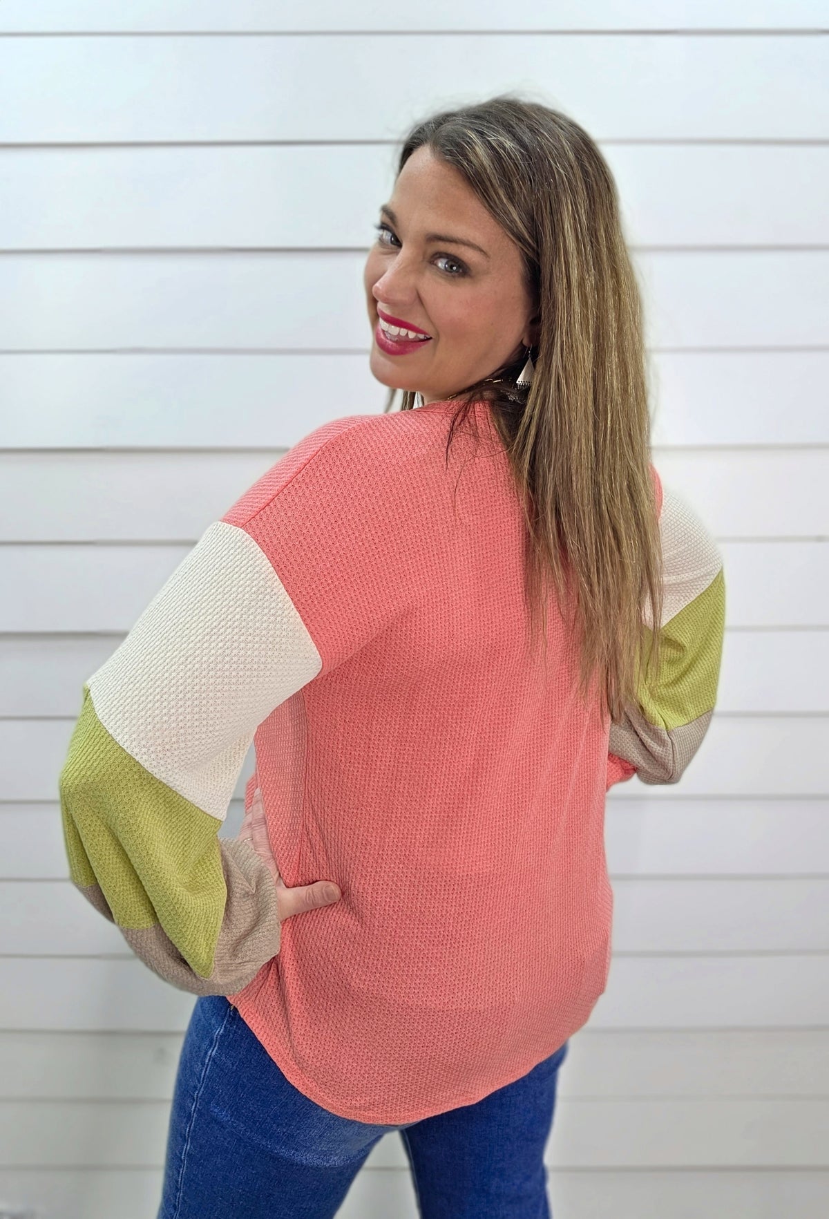 CANDY ROSE WAFFLE KNIT COLORBLOCK CONTRAST SLEEVE W/ BUTTON DETAIL