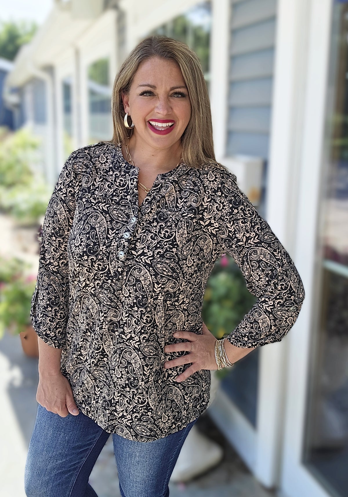 DEAR SCARLETT BLACK/TAUPE PAISLEY LUXE LIZZY TOP