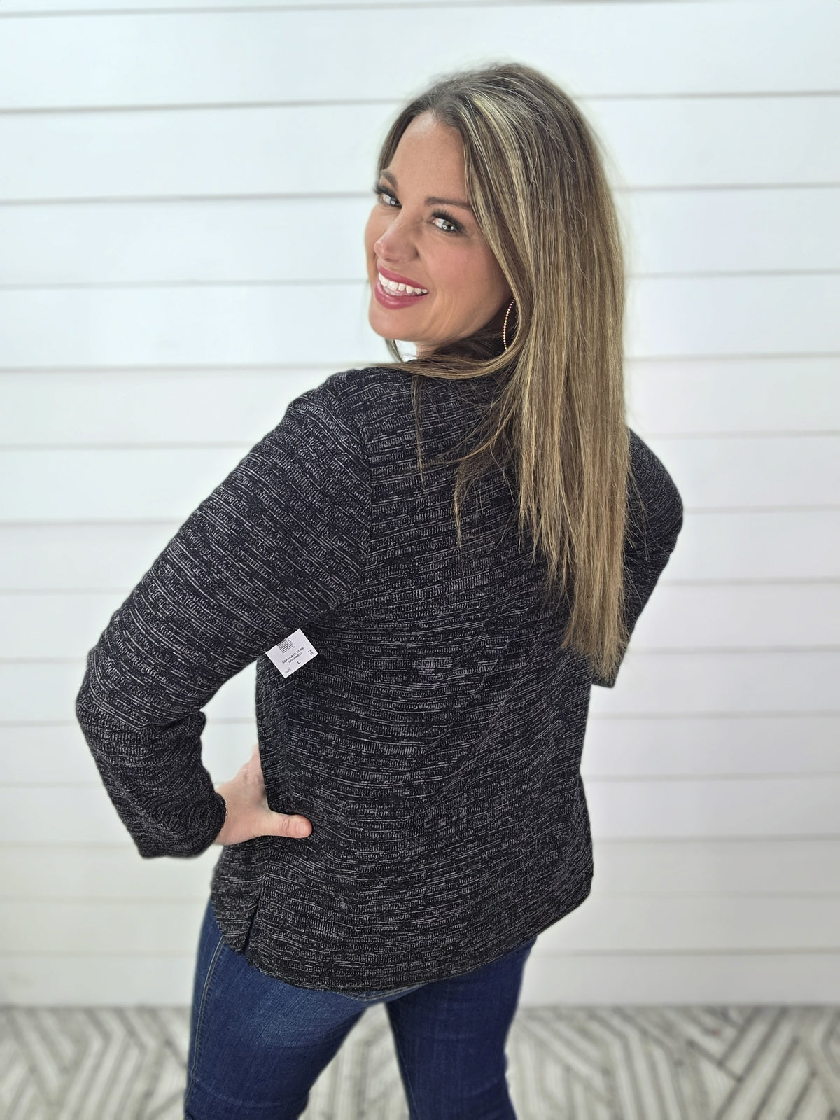 BLACK HEATHERED BUTTON TRIM KNIT TOP