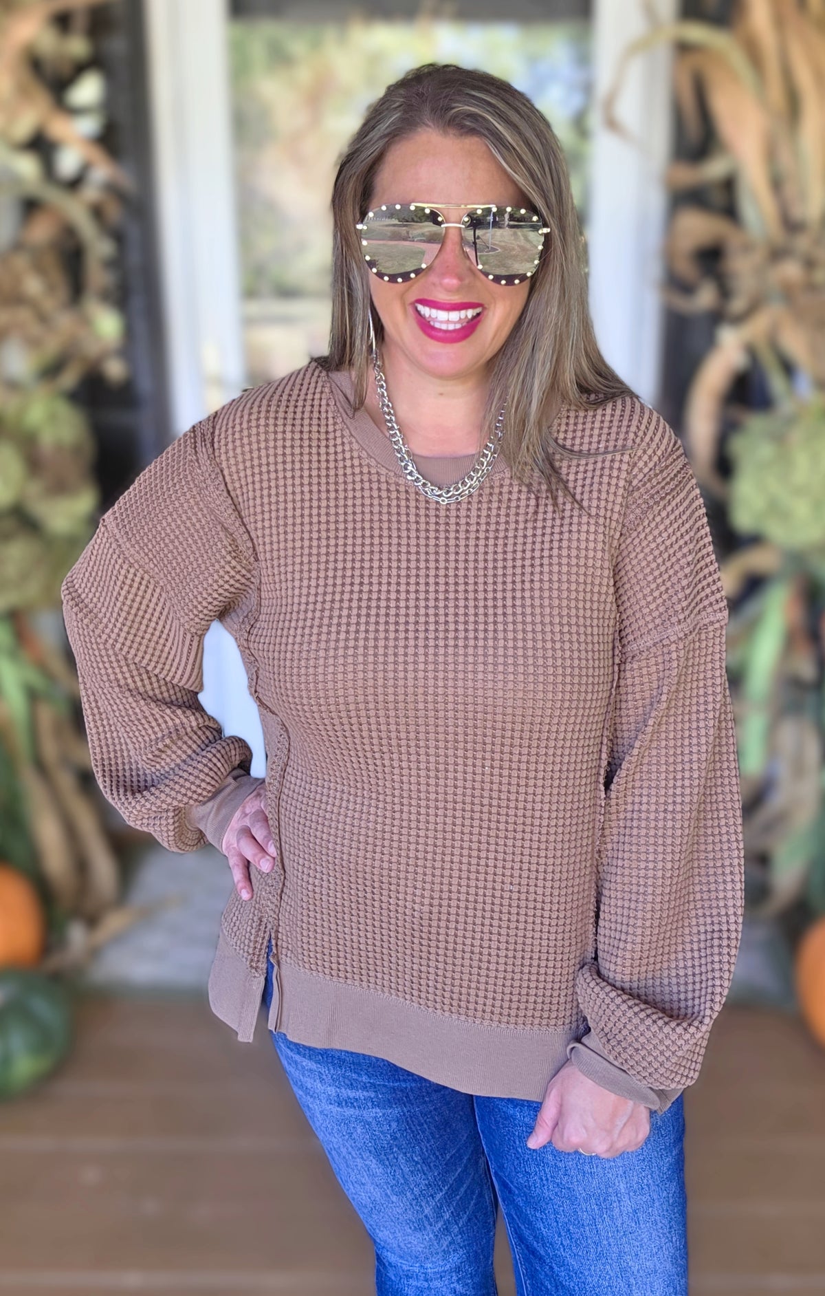 CHOCOLATE WAFFLE TEXTURE SPLIT HEM TOP