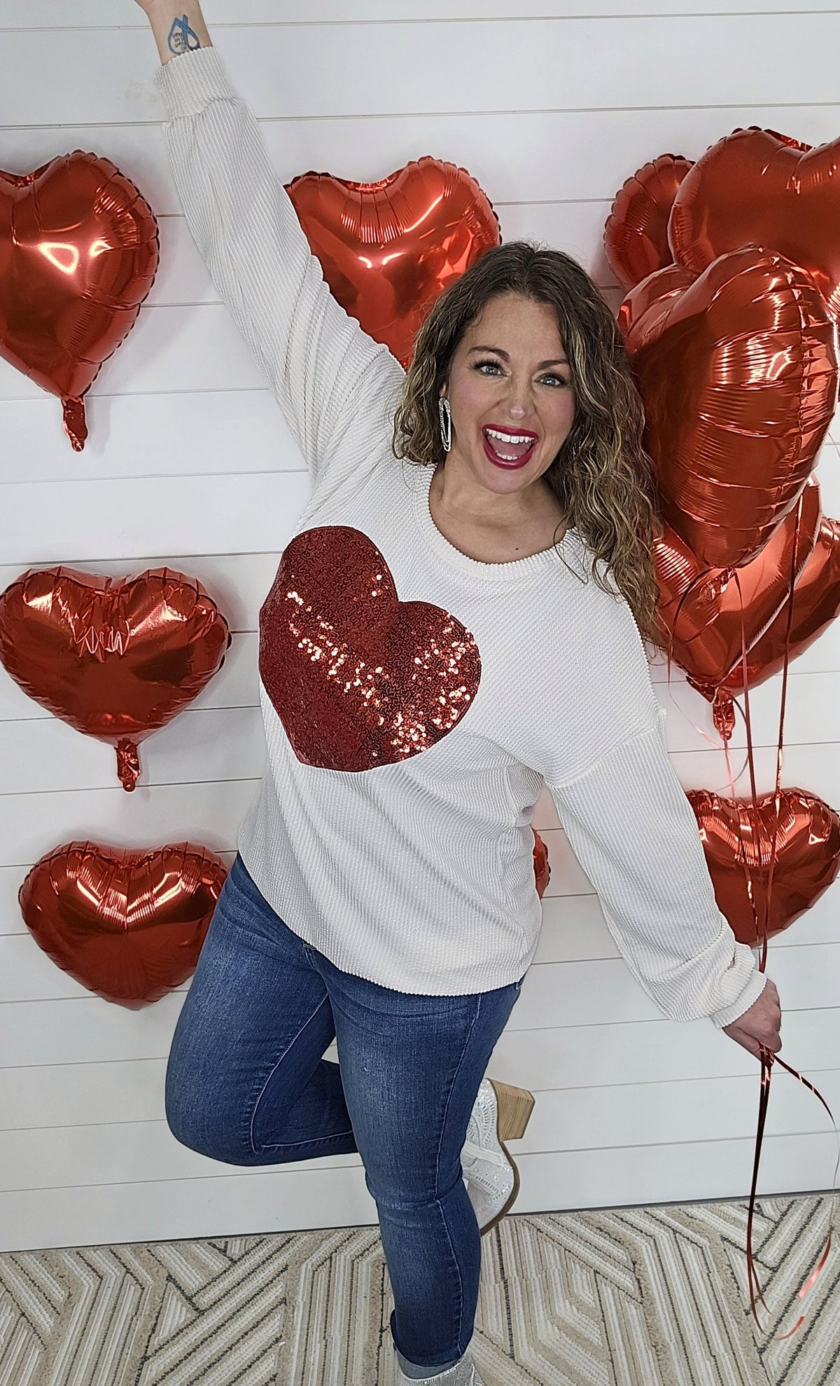 CREAM RAISED RIBBED TOP W/ RED SEQUIN HEART