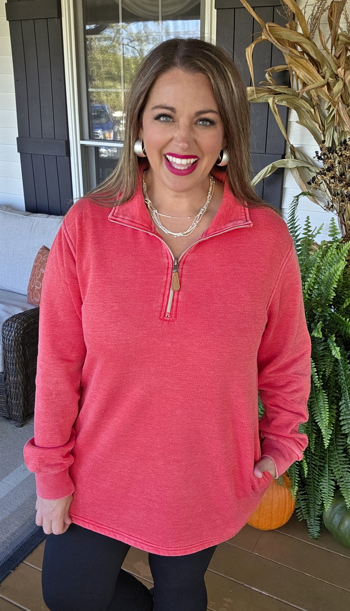 RED MINERAL WASH QUARTER ZIP PULLOVER W/ POCKETS