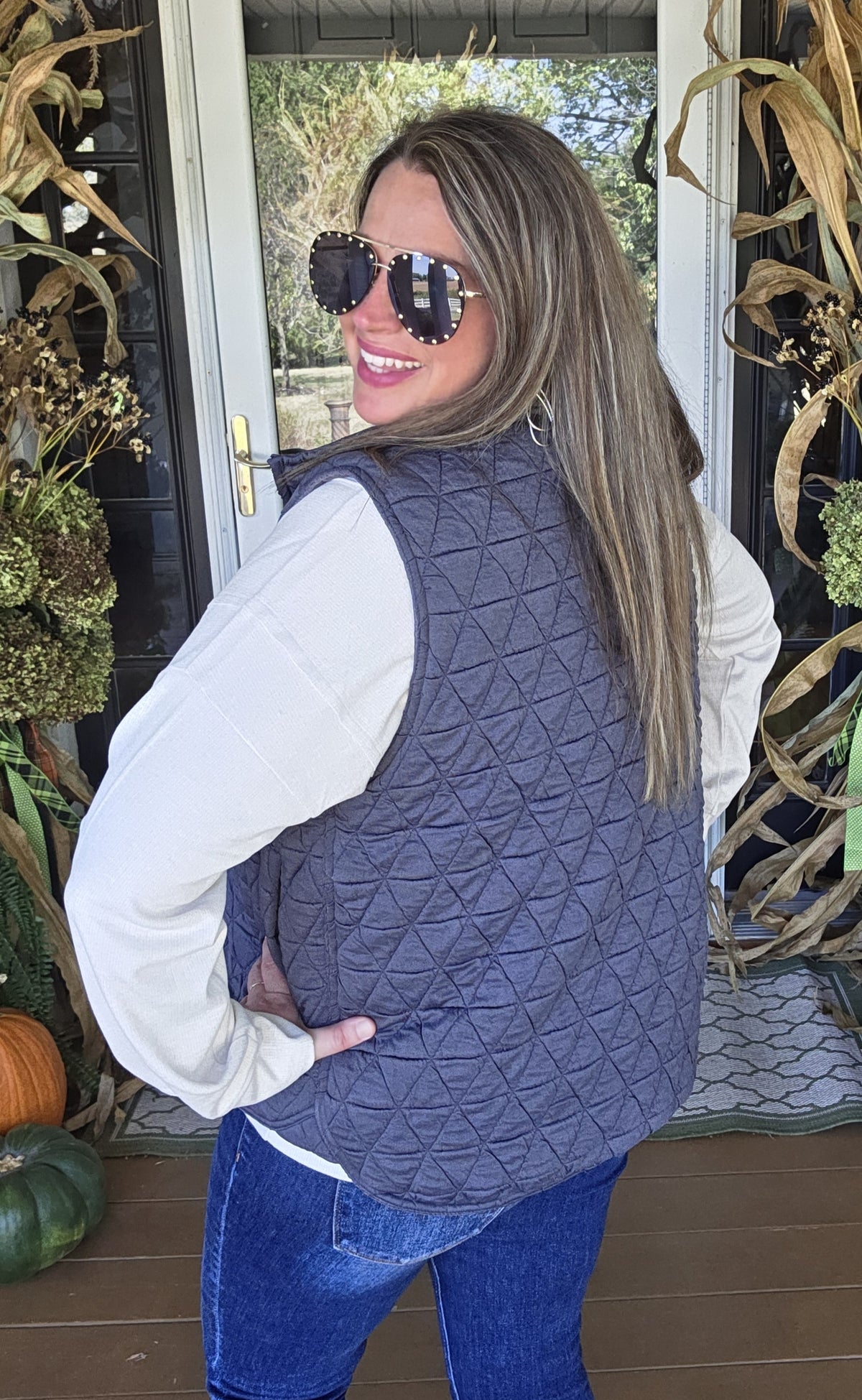 CHARCOAL QUILTED FULL ZIP POLAR COLLAR VEST