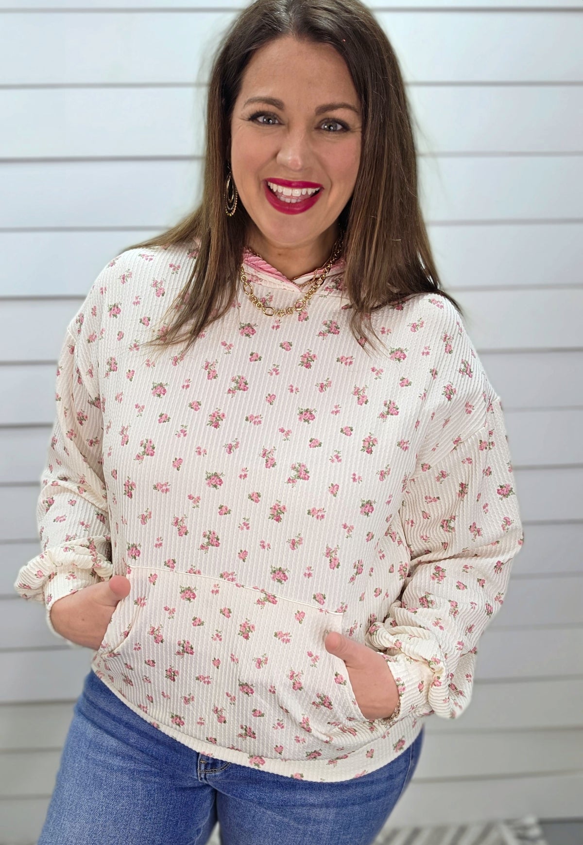 WHITE/PINK PETITE FLORAL RAISED RIBBED LIGHT WEIGHT HOODIE