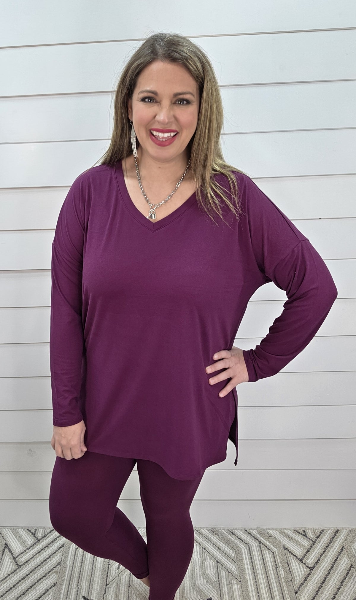 BUTTER LEGGINGS V NECK SET - PLUM