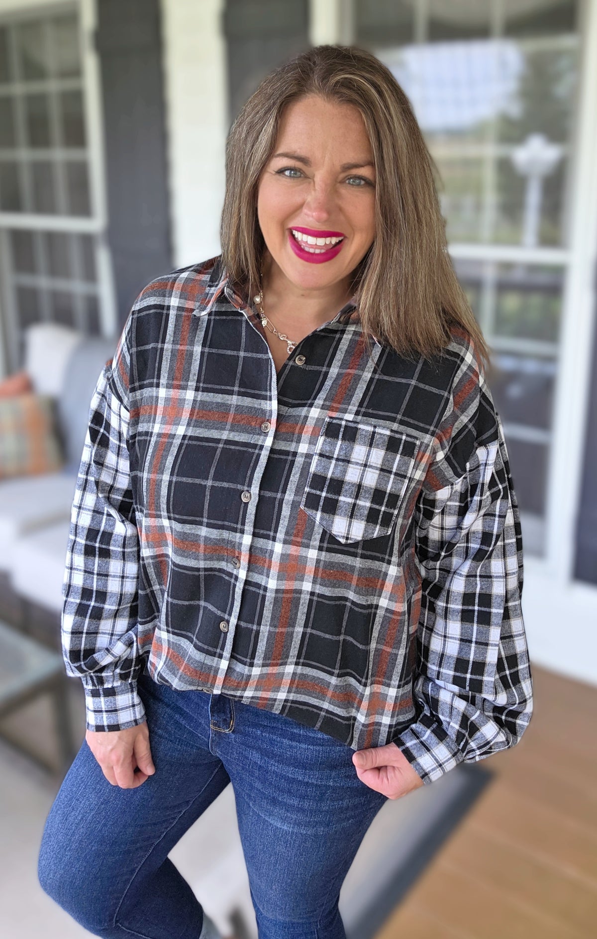 BLACK MIXED PLAID BUTTON DOWN TOP