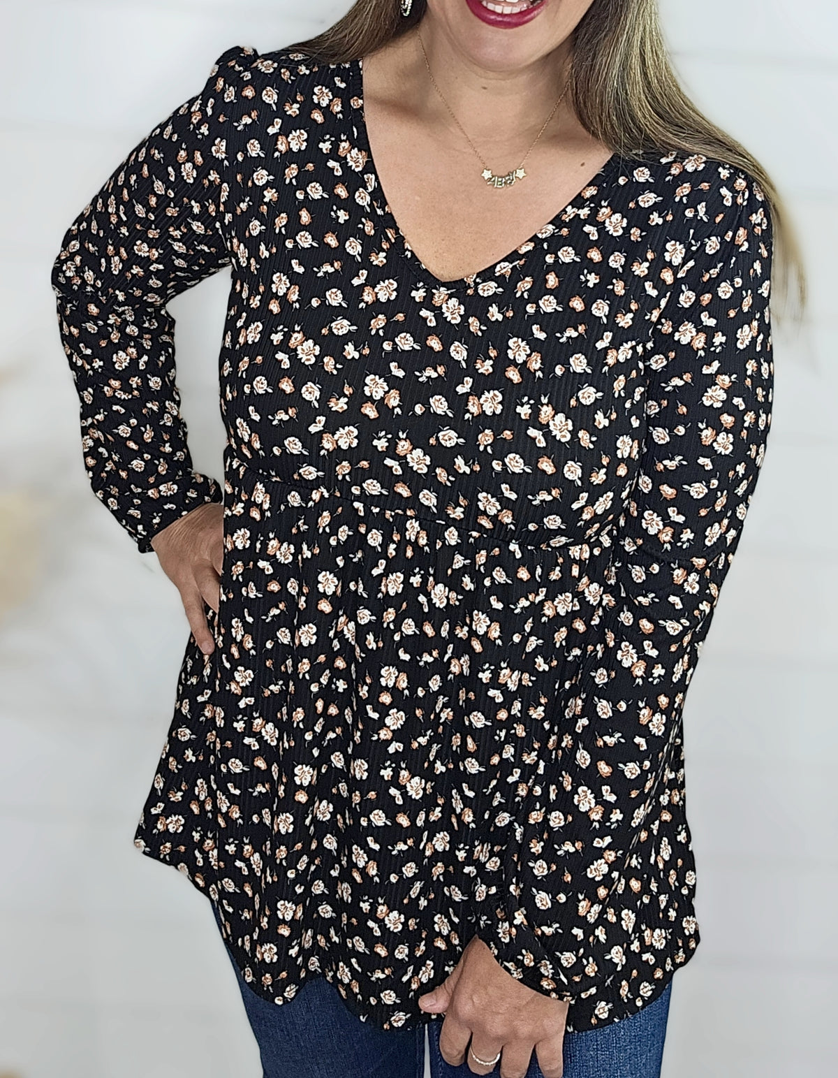 BLACK FLORAL RIB TEXTURED BABYDOLL TOP W/ TIE BACK