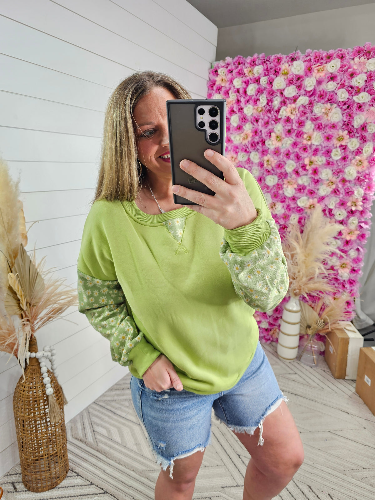 GREEN/FLORAL CONTRAST PULLOVER INNER BRUSHED TOP