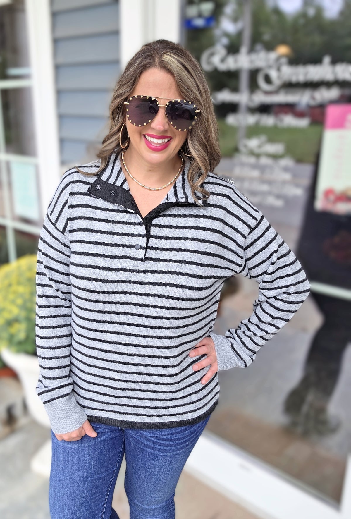 GREY/BLACK STRIPED QUARTER SNAP SWEATER