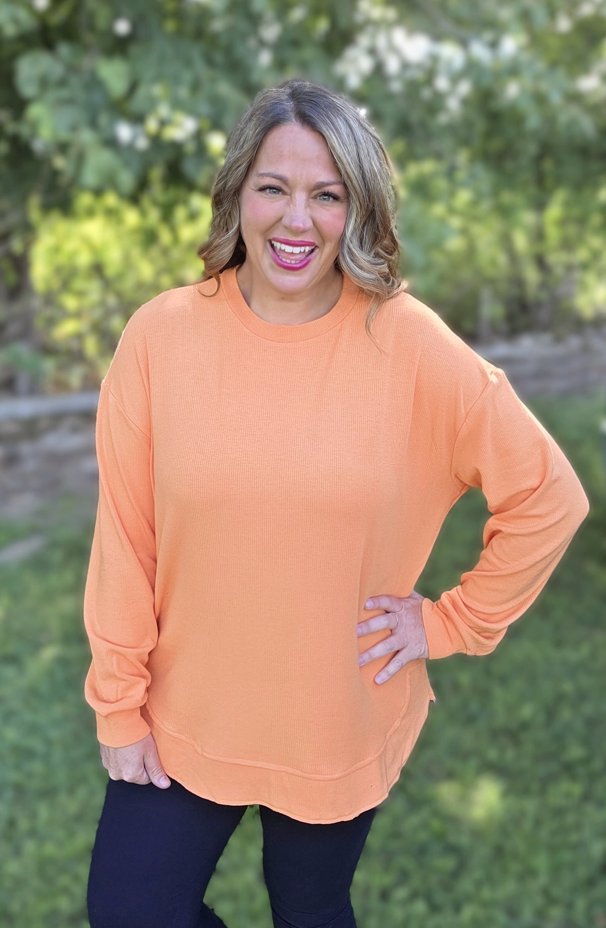 **BROOCH EXCLUSIVE** CORAL WEEKENDER TUNIC