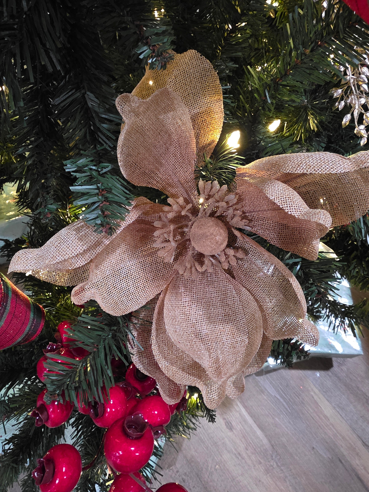 grshe- Burlap MAGNOLIA