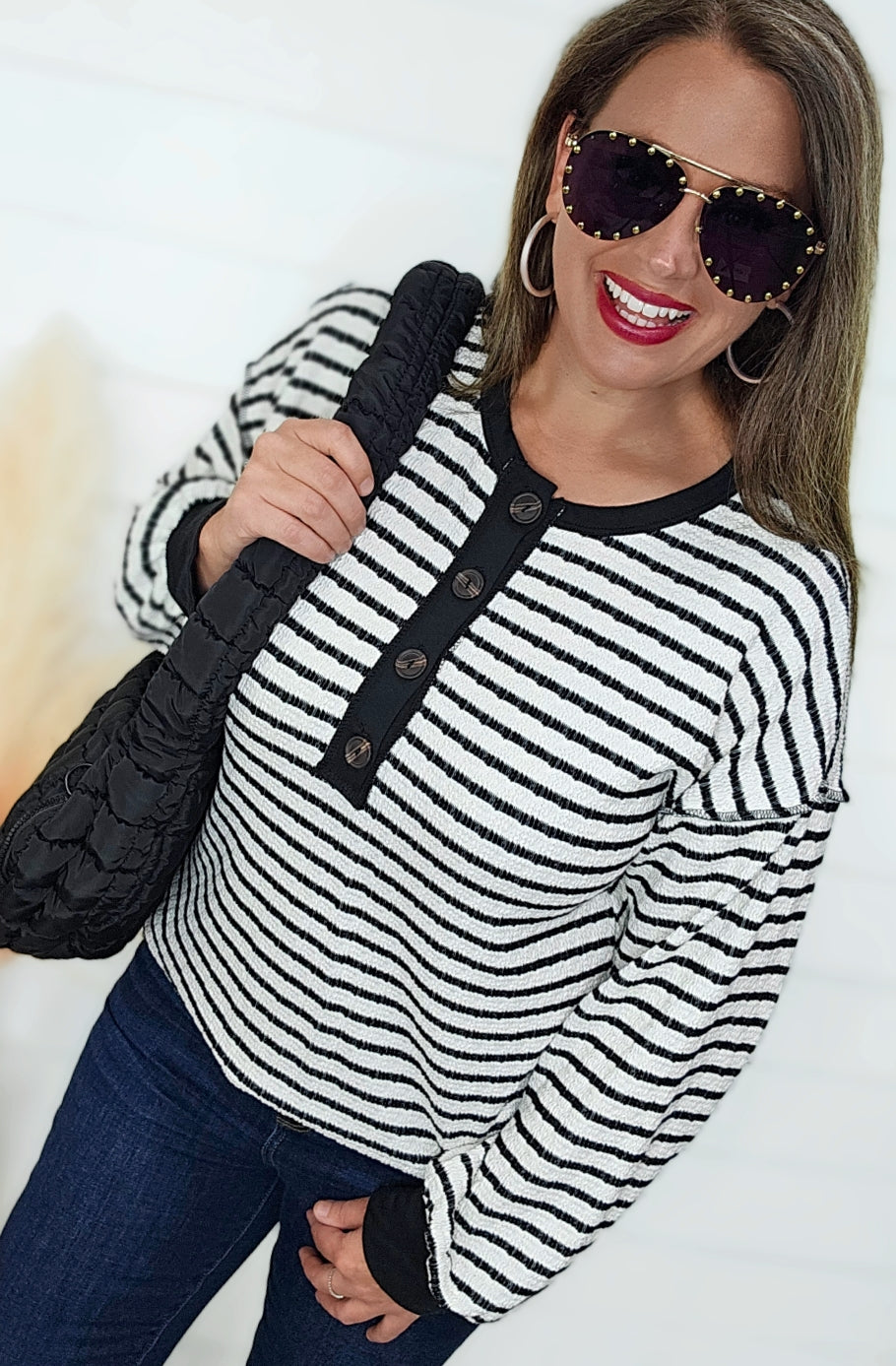 CREAM/BLACK BUTTON STRIPED TEXTURED TOP