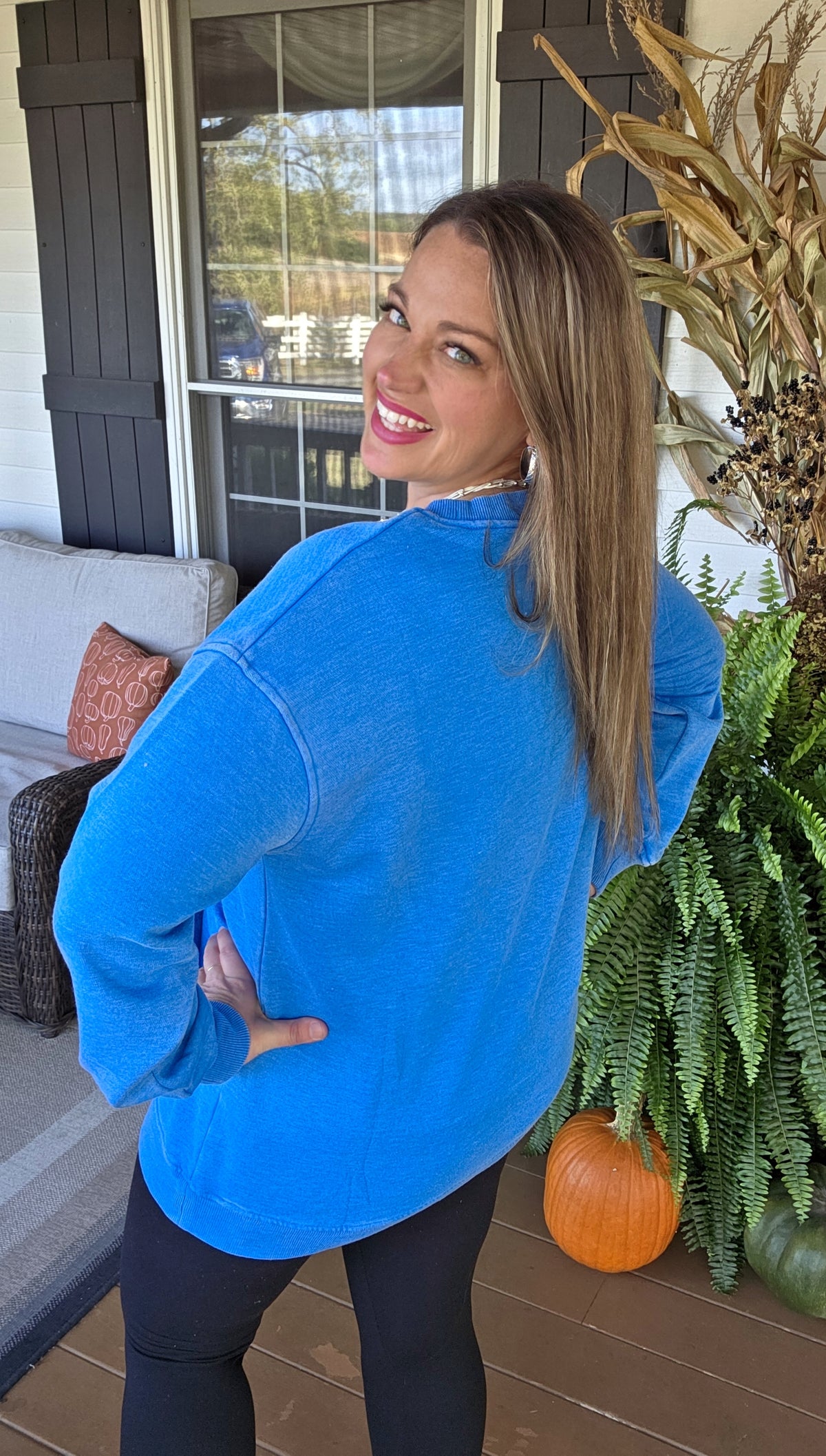 OCEAN BLUE MINERAL WASH PULLOVER W/ KANGAROO POCKET