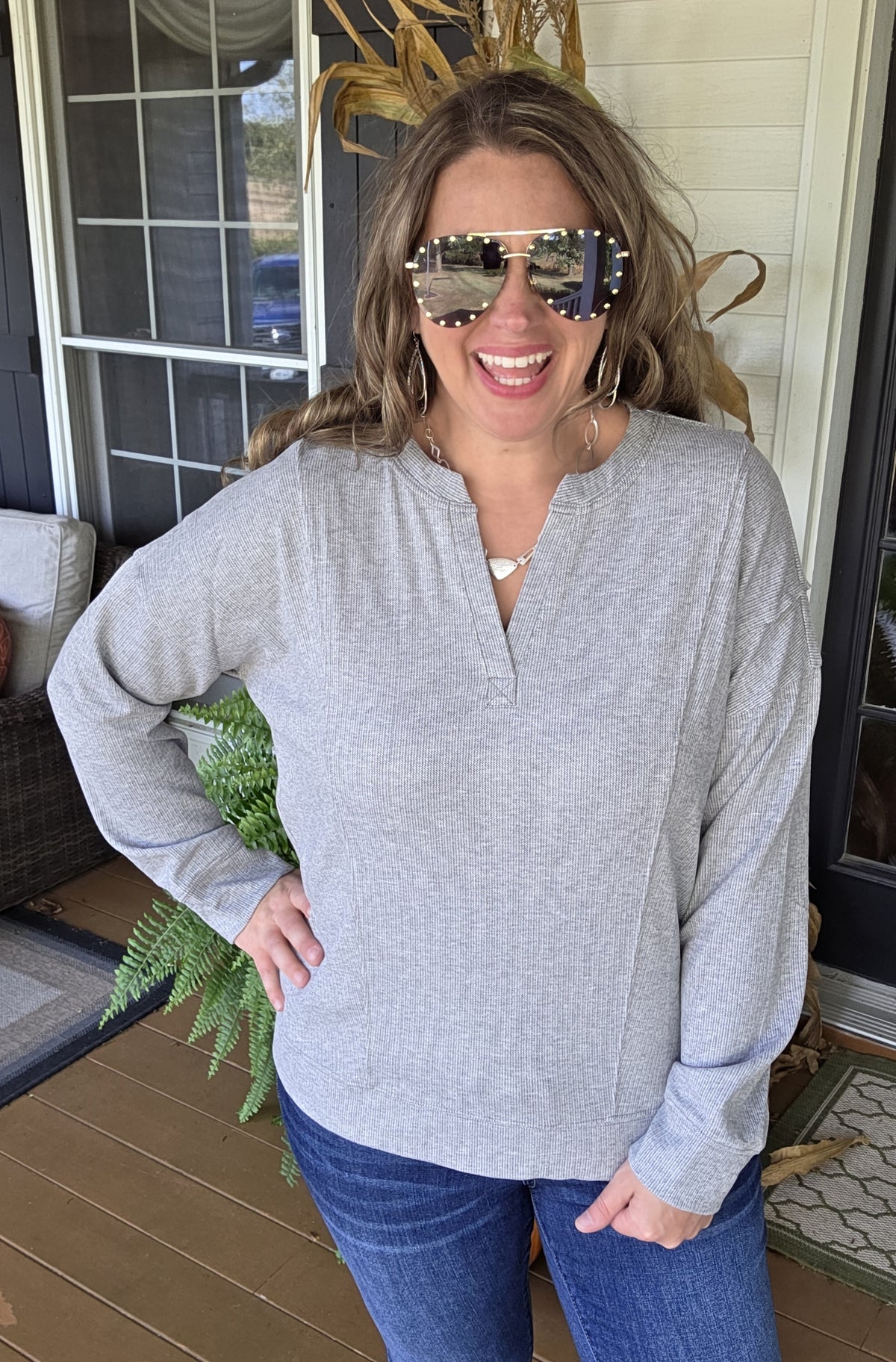 HEATHER GREY KNIT V NECK TOP