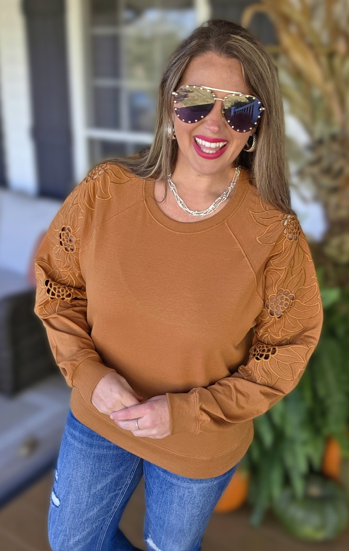 CAMEL FRENCH TERRY LACE CUT OUT FLORAL SLEEVE PULLOVER