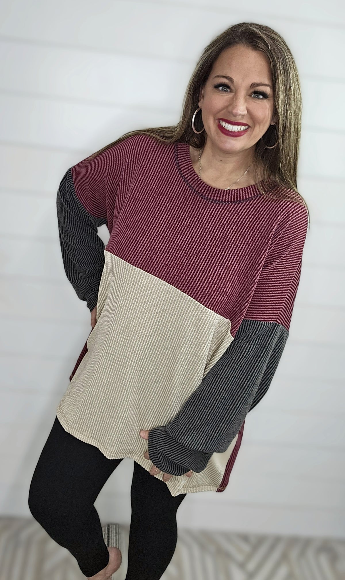 BURGUNDY COLORBLOCK OVERSIZED RAISED RIBBED TOP